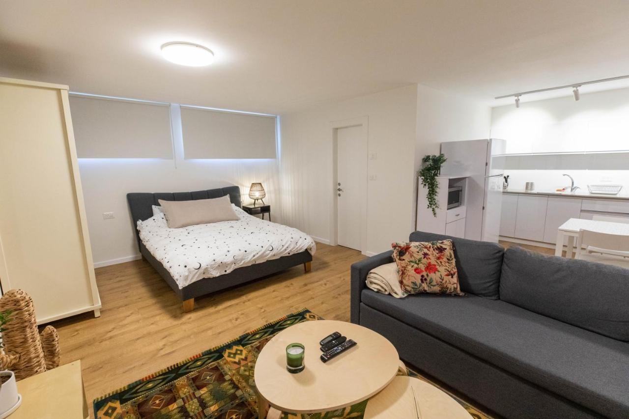 Sheba-Shik Apartment, Tel Hashomer שיבא-שיק, תל השומר,דירת סטודיו מקסימה! Ramat Gan Kültér fotó