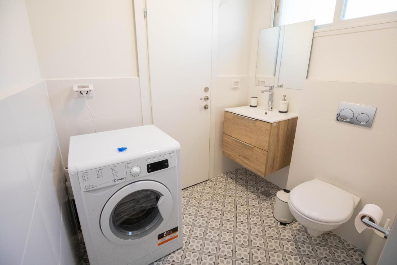 Sheba-Shik Apartment, Tel Hashomer שיבא-שיק, תל השומר,דירת סטודיו מקסימה! Ramat Gan Kültér fotó